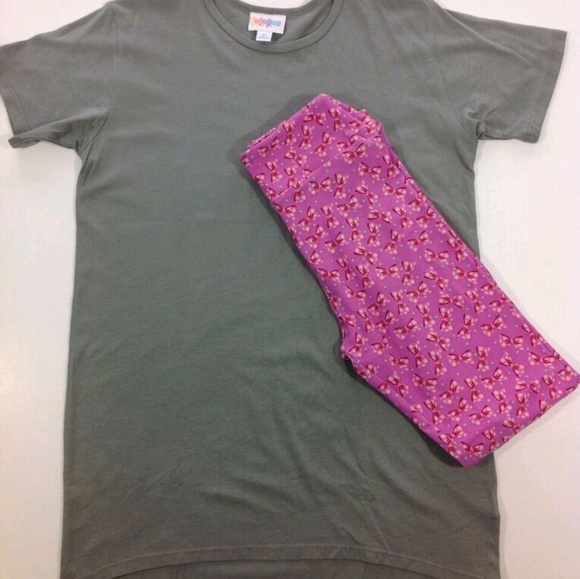 LulaRoe Gracie shirt in sizes 2 - 6 - 8 - 10 - 12 - 14 all